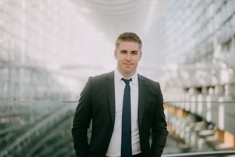 Vloggle founder on camera